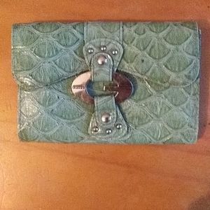Guess wallet